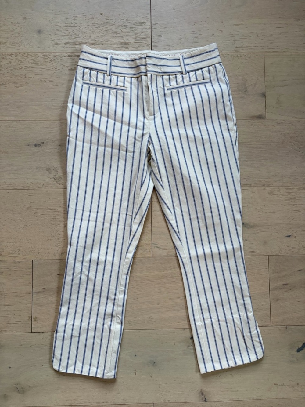 Anthropologie the essential slim size 2